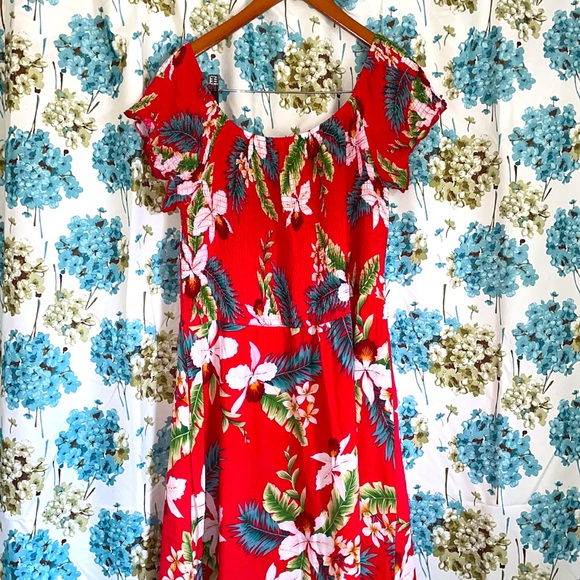 Reflex Dresses & Skirts - Gorgeous tropical print red maxi dress